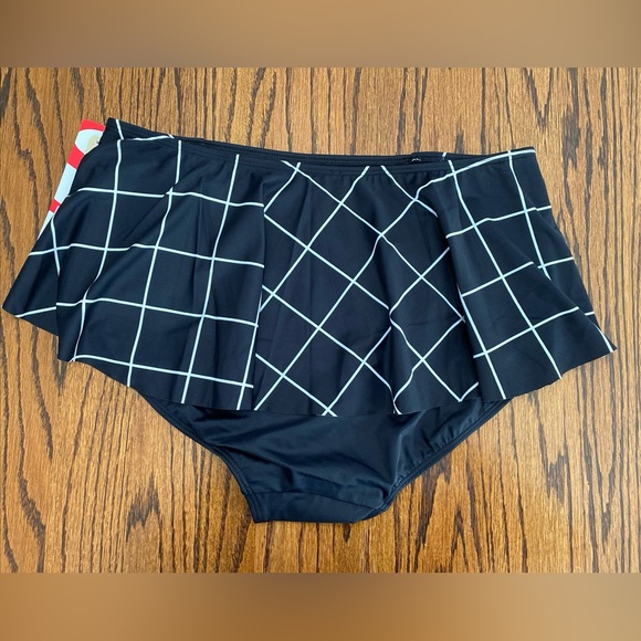 NWT Spanx Womens 10 Flirty Skirted Swim Bikini Bottom Mid Rise Black Geo NWT $78 - Picture 7 of 10